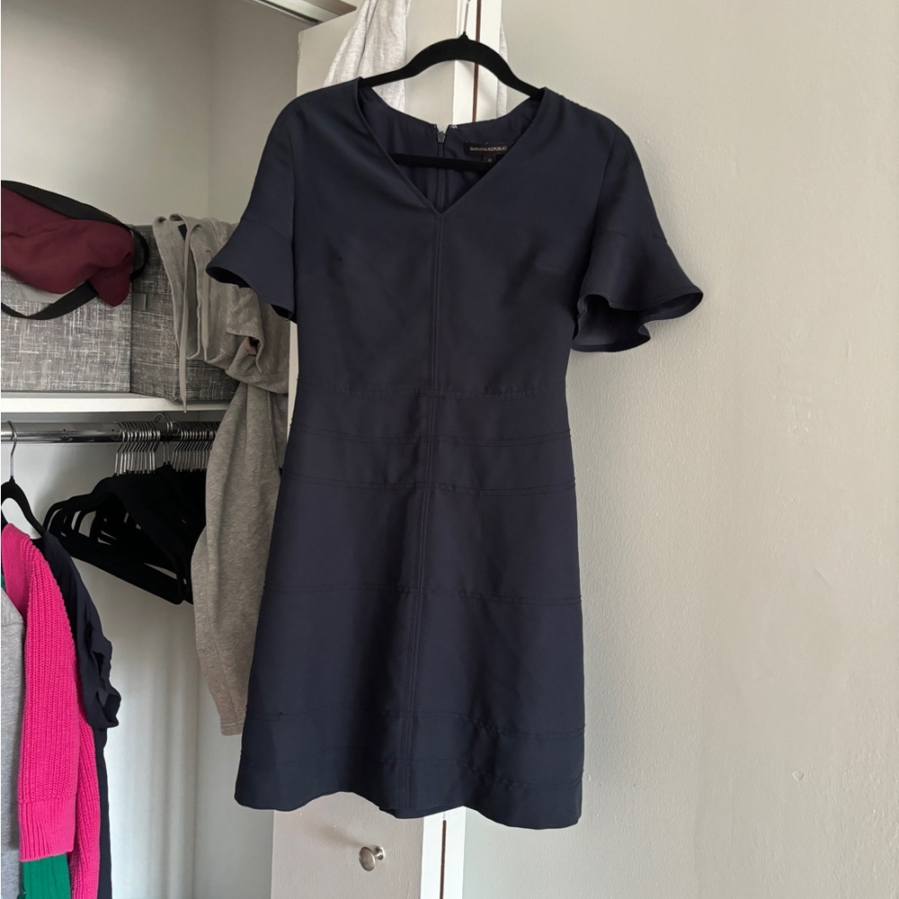 NWOT banana republic flutter sleeve dress